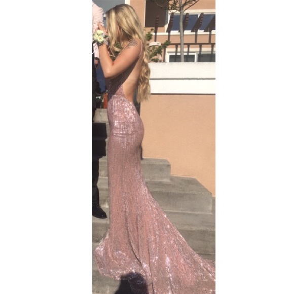 I’m selling a “prom dress”, worn once. - Picture 2 of 3